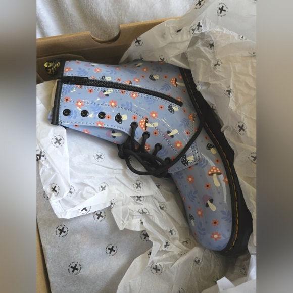 NIB - Dr. Martens, Woodland Patent Lamper,Zen Blue, Size 38 -NEW! - Picture 6 of 8